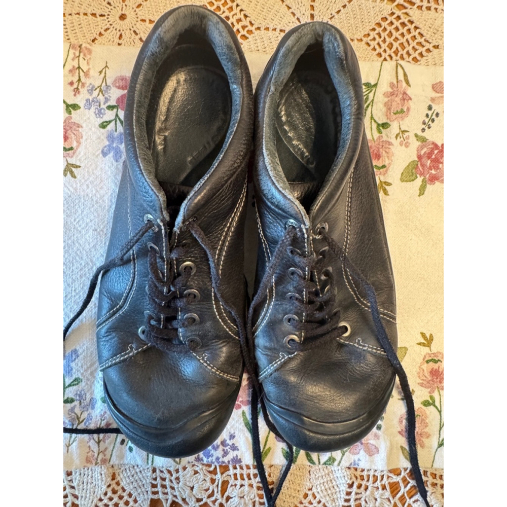 Keen Hiking Shoes Womens Black Briggs Oxford Lace Up Leather Comfort, Size 12